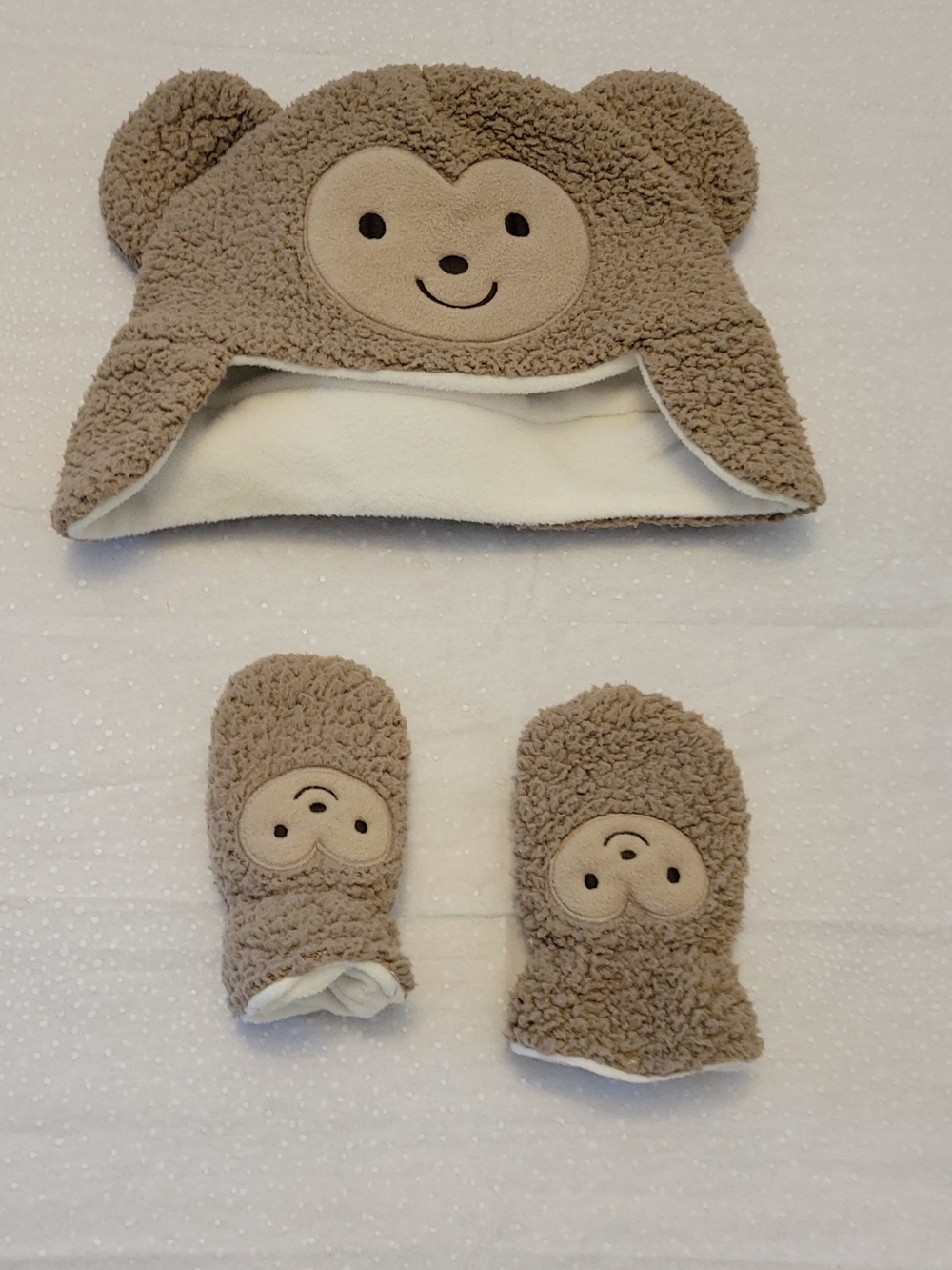 Cozy Baby Bear Hat & Mittens Set - Tan